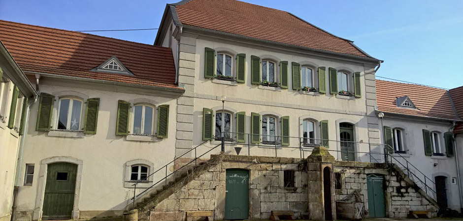 Innenhof Jagdschloss Karlsbrunn